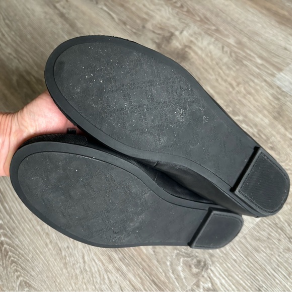 Vionic Black Leather Ballet Flat - Picture 3 of 3